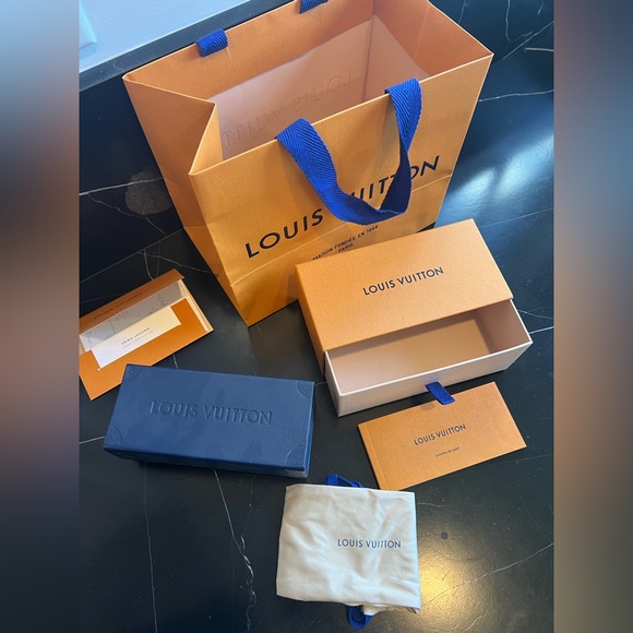 Louis Vuitton Black Sunglasses main image 14